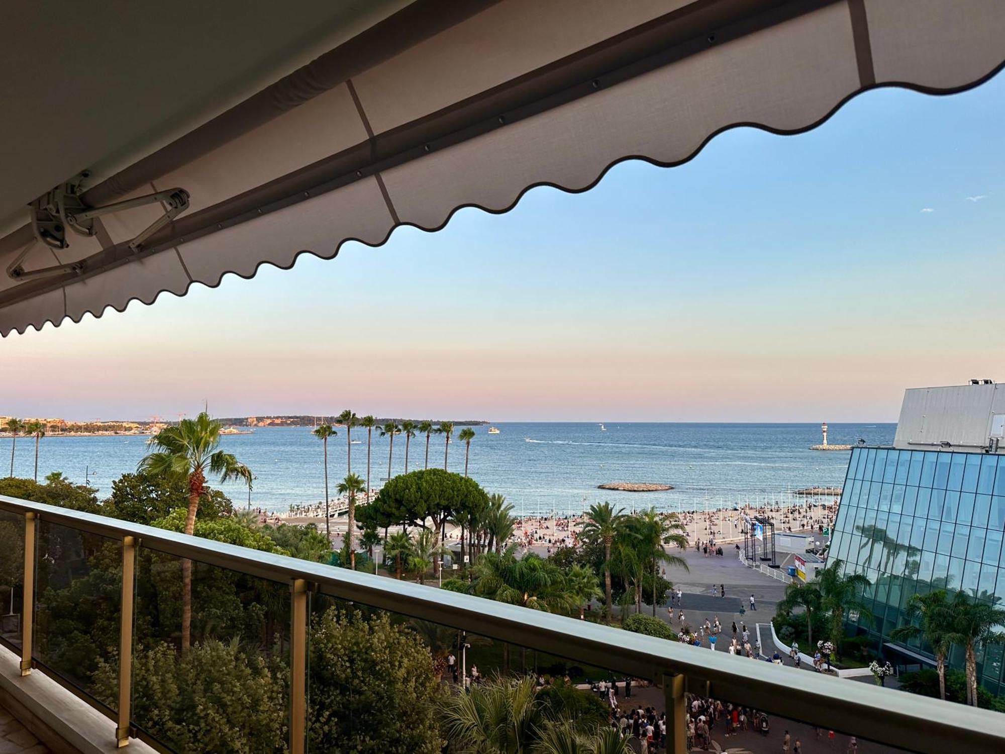 Cannes - Croisette - Palais Des Festivals Exterior photo
